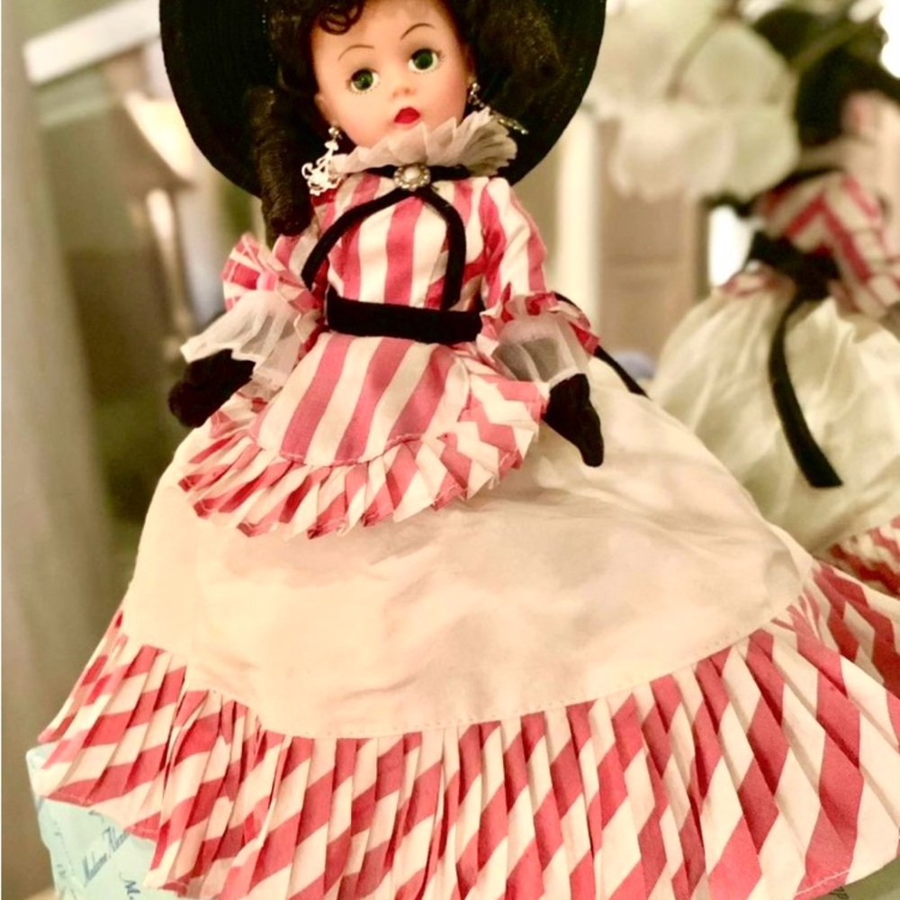 Collectible Doll CU ATLANTA 2001
